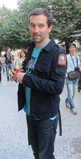 Herec ondřej sokol (49) kývnul na nabídku režiséra karla janáka a zahrál si ve štědrovečerní pohádce o vánoční hvězdě. Ondrej Sokol Wikipedia