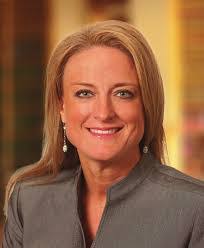 Beth Renner's Instagram, Twitter & Facebook