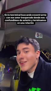 Etiqueta al amor de tu vida con quien te identificas👇🏻 , Sígueme para más  , #amor #carlosvives #reels #estados #viral