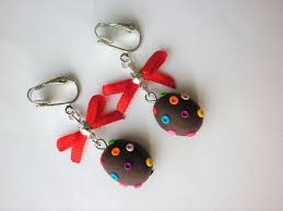 Cadeau Paques Boucles D Oreilles Oeuf De Paques Noeud Satin Rouge Chocolat Pois Multicolores Cadeau Rigolo Boucles Clips Clips En Easter Gift Gifts Easter Eggs