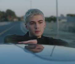 If You Re Gonna Break His Heart Could You Break It Gently Please Series E Filmes Alex Standall Os 13 Porques