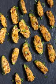Party Essen Schnell Schwarze Platte Gruner Paprika Mit Kase Gehakte Fruhlingszwiebel Rezepte Lecker Kochen Und Geniessen