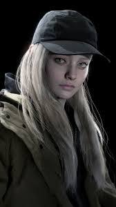 Rose Winter's Instagram, Twitter & Facebook