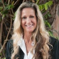 Paulette Slade's Instagram, Twitter & Facebook