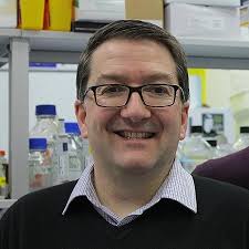 Amazon.co.uk: Chris Willmott: books, biography, latest update