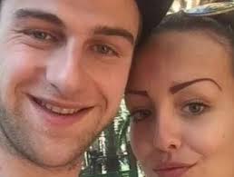 Mujer de 28 años murió durante sus vacaciones en Turquía y la autopsia  reveló algo aterrador: su familia pide respuestas