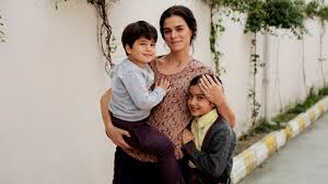 "La forza di una donna", una nuova soap su Canale 5. Trama, temi e luoghi |  TV Sorrisi e Canzoni