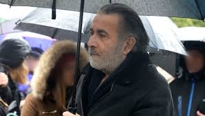Ο θάνατος της γυναίκας του και η μάχη της με τον καρκίνο. Lakhs Lazopoylos Sygkinoyn Osa Eipe Gia Ton Xamo Ths Syzygoy Toy Star Gr