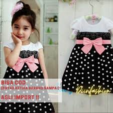 Namun, masih banyak orang tua yang bingung memiliki model baju anak perempuan berkualitas dan modis. Harga Baju Kekinian Terbaik Pakaian Anak Perempuan Fashion Bayi Anak Juni 2021 Shopee Indonesia