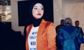 Looking for some awesome baju raya 2021? 10 Inspirasi Baju Raya Selebriti Lelaki Yang Menjadi Pilihan