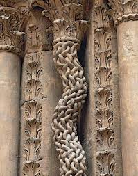 Colonne Chainee Eglise Saint Lazare D Avallon Yonne Vers 1160 Unique Architecture Ancient Architecture Ancient Indian Architecture