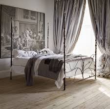 Gothic bedroom design covers all the normal aspects you … 25 Inspiring Gothic Bedroom Idea To Try For The Next Halloween