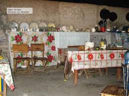 En la foto podemos ver una cocina rustica con un diseño un tanto peculiar. Composicion Y Menaje De Algunas Cocinas Rurales O Antiguas