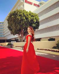 While they might look different, the 2021 golden globes are here. 9tn4lqpevozxxm