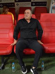 Fatih Terim: Örgütlü, amatör işler vardı geçen sene söylemiştim... Bu sene  profesyonel yapılmaya başlanmış! Bunu maç için söylemiyorum!