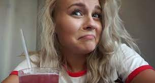 Die sendung basiert auf der gleichnamigen app.sie wird alternierend zu den quizsendungen wer weiß denn sowas? Dagi Bee Richtige Handynummer 2016 Hier Online Sehen Achtung Falle