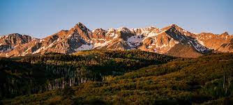 How do you take pictures of mountains? The Top 5 Mountain Ranges To Photograph In The United States