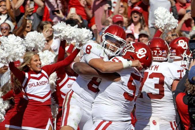 Oklahoma Sooners vs Texas Longhorns in 2023 Red River Rivalry football