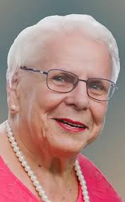 Mme Annie Demchuk Saviuk