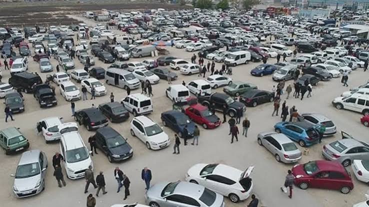İkinci El Araba Pazarı Şaşırtıyor: Ucuza Aldığını Sandığın Bazı Modeller Neden Değerini Koruyor?