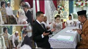 Kali ini saya akan memberikan contoh kalimat. Viral Pengantin Wanita Menangis Histeris Saat Sungkeman Diduga Ini Sebabnya Serambi Indonesia