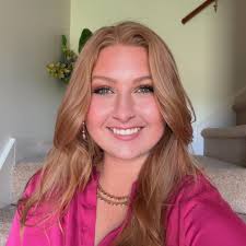 Shark tooth hunting guides in Charleston?