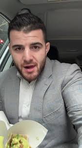 Guy Reviews Tacos in The Us