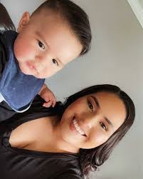 Lorena Guajardo's Instagram, Twitter & Facebook