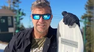 Ming Poon's Instagram, Twitter & Facebook