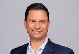 Eric Warlick's Instagram, Twitter & Facebook