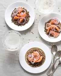 Salade De Lentilles Au Saumon Fume Pour 6 Personnes Recettes Elle Salade Lentilles Saumon Salade De Lentilles Recettes De Cuisine