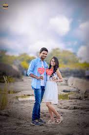 Pre Wedding Photo Shoot In Mumbai Couple Poses Outdoor Shoot Pre Wedding Photo Ideas Pre Wedding Romantic Couple Poses Pre Wedding Photos Pre Wedding Videos