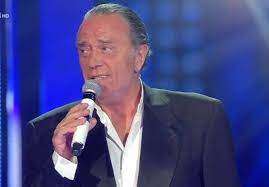 Con ennio fantastichini, giorgio colangeli, gianni di gregorio, daphne scoccia, salih saadin khalid, francesca ventura. Bfz T7wlzw7pum