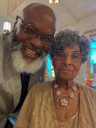 Excited to have been invited to the Ribbon Cutting Ceremony celebrating the  Mosswood Park Basketball Court Rededication! 🏀 It was a pleasure to greet  NBA Hall of Famer Gary Payton and to