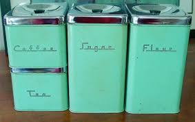 retro kitchen, kitchen canisters