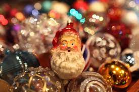 Vintage christmas decorations 1940's style dresses. 20 Best Vintage Christmas Decorations Retro Holiday Decor