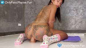 Reverse Riding My Dildo | KUM.com