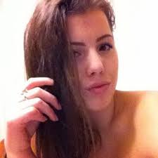 Sabrina Knight (@Sabrina03784878)