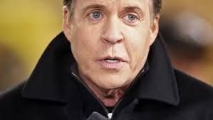 Bob Costas, longtime sports broadcaster, in talks to leave NBC