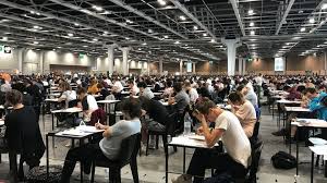Au Parc Expo Porte De Versailles 4 000 Etudiants Passent Le Concours D Ecole D Ingenieurs