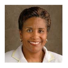 Nikki Forman's Instagram, Twitter & Facebook