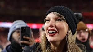 Taylor Swift announces she will not be attending Chiefs-Bills game,  announces serious illness & requesting fans for prayers👇👇