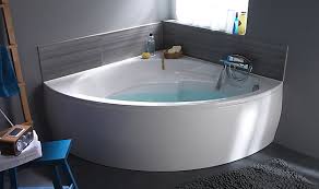 La balnéothérapie dans l'angle de votre salle de bains. Baignoire D Angle 140 X 140 Cm Form Oxygen Castorama
