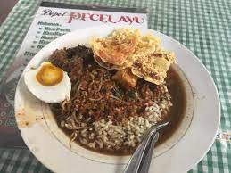 Günstig gelegene hotels sind z. Pecel Rawon Depot Ayu Picture Of Pecel Ayu Banyuwangi Tripadvisor