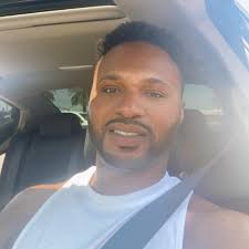 According 2 YOU The People, T.I. is a better Emcee than Fabolous.