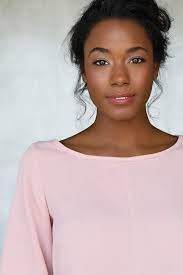 Alise Willis's Instagram, Twitter & Facebook