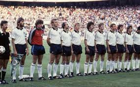 Imago dunkle schatten über spanien Nationalmannschaft Heute Vor 38 Jahren Die Schande Von Gijon News Fussballdaten