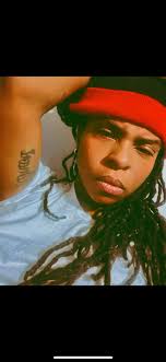 Is another week for a new vibe Here to say hello to my fans out there you  are free to DM let's have fun 💕💕