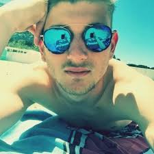 Aaron Healy (@aaron_healy18)