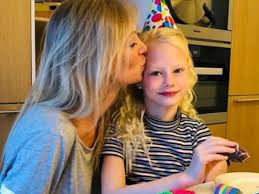 Add or change photo on imdbpro. Annelien Coorevits Doet Spijtige Vaststelling Over Haar Dochter Elena Dat Is Moeilijk Ja Showbizz 24